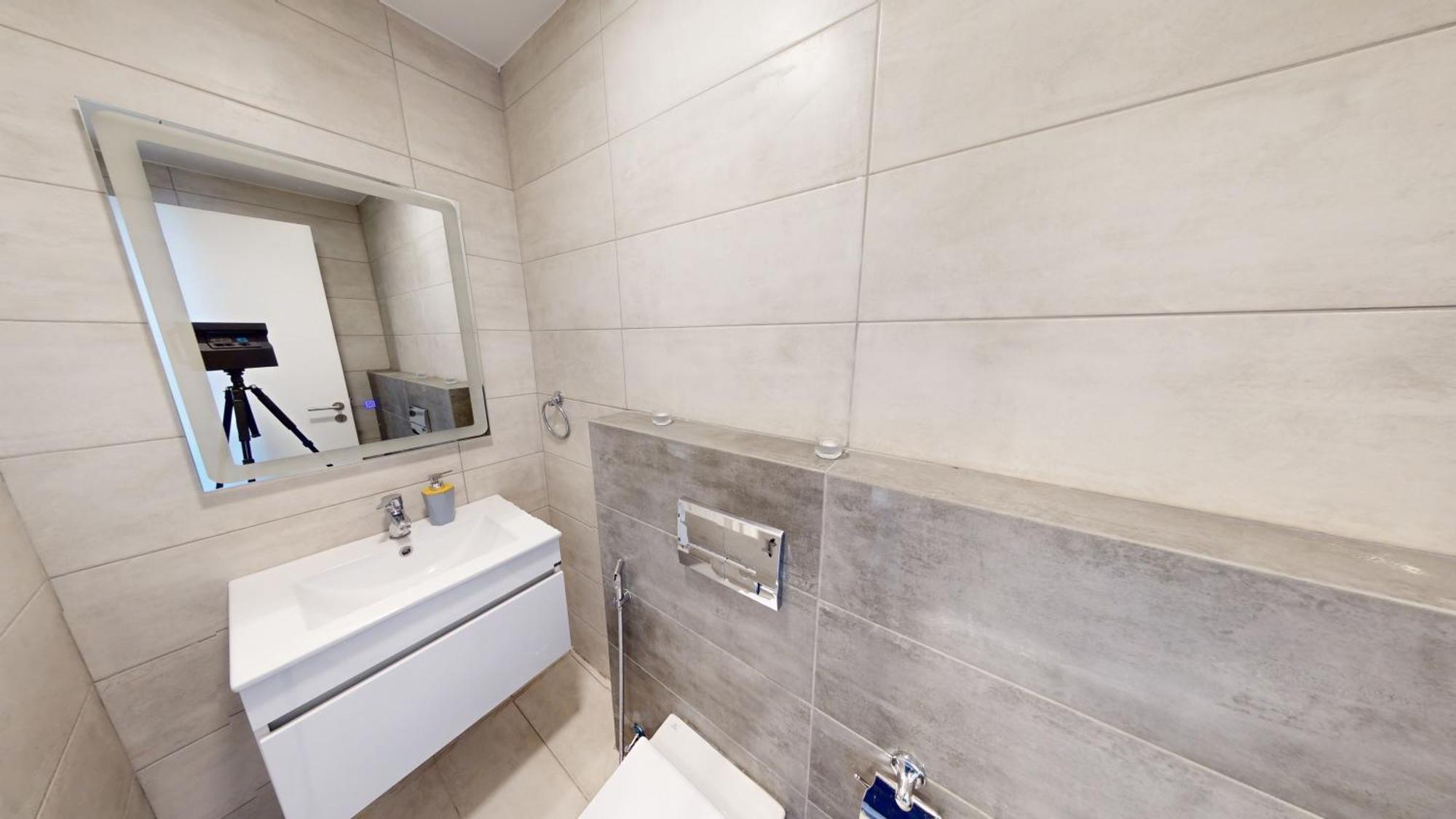 Al Fares Luxury Furnished Apartment-Damac Tower Экстерьер фото