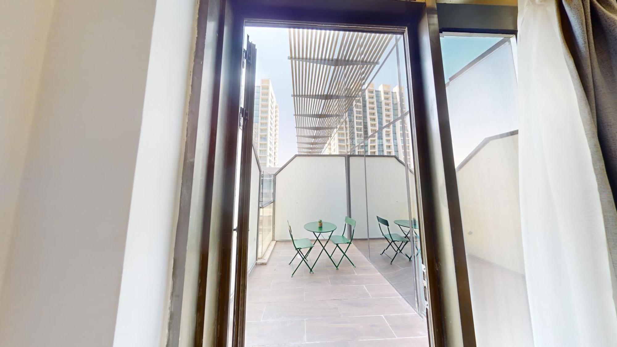 Al Fares Luxury Furnished Apartment-Damac Tower Экстерьер фото