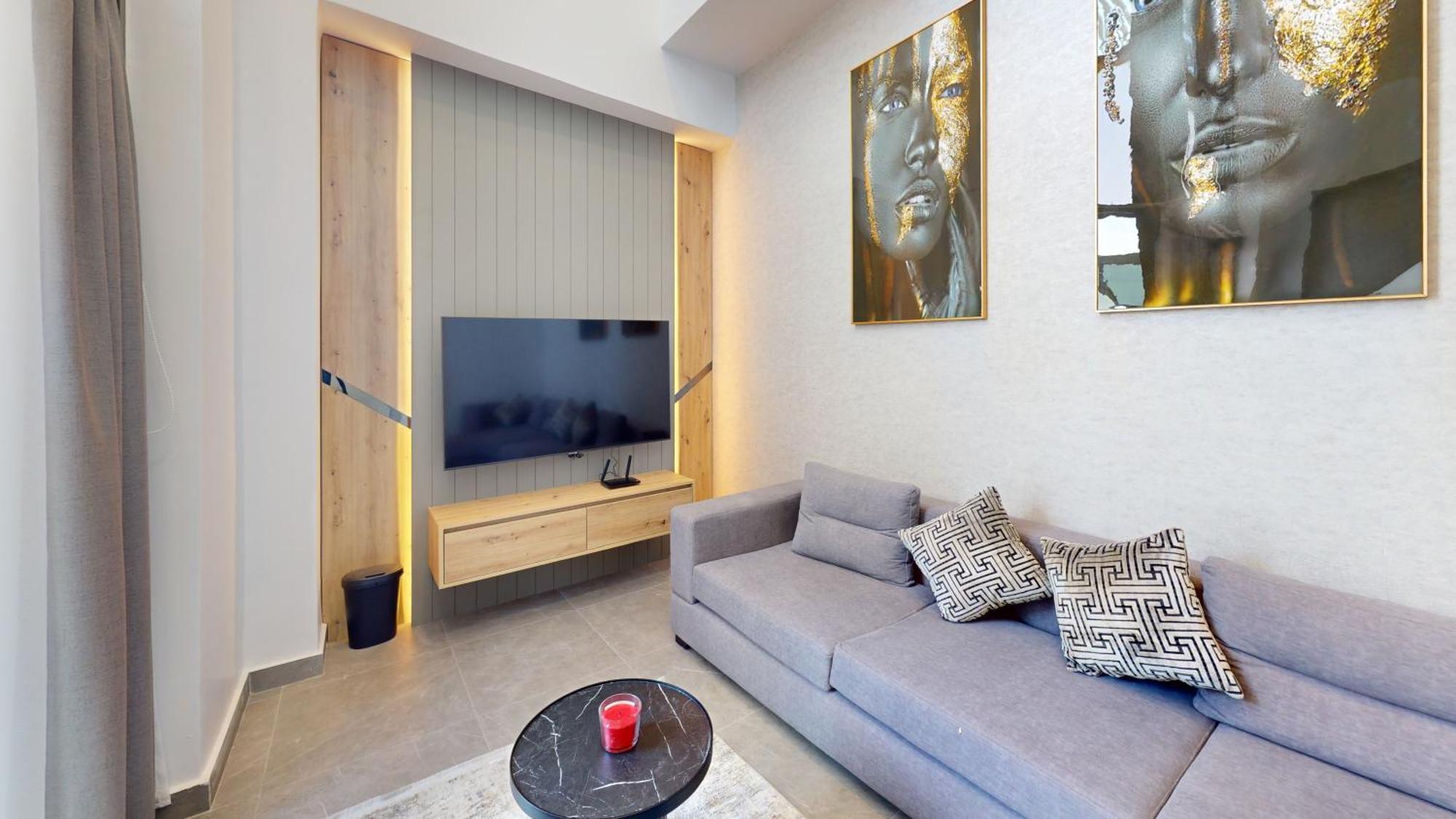 Al Fares Luxury Furnished Apartment-Damac Tower Экстерьер фото